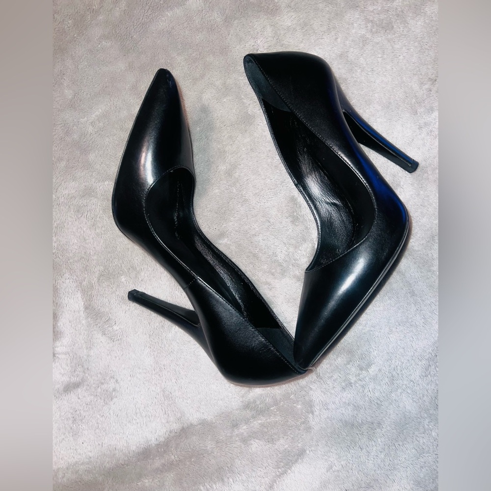 Versace point toe heels - Picture 2 of 3